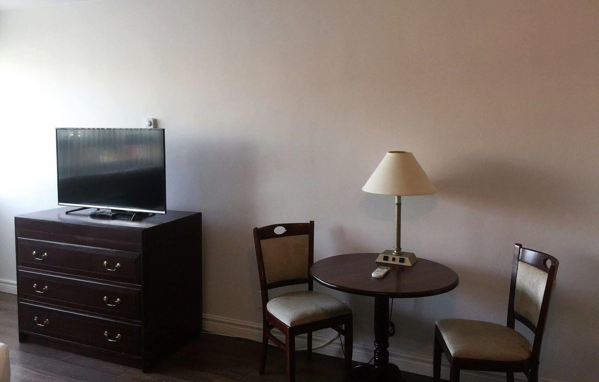 Duvernay Studios And Suites Gatineau Eksteriør bilde